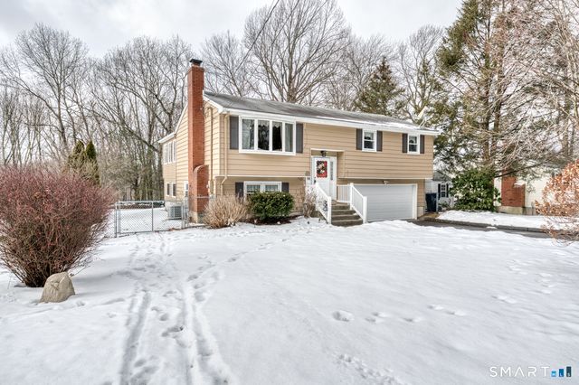 4 Arrow Drive, Plymouth, CT 06786