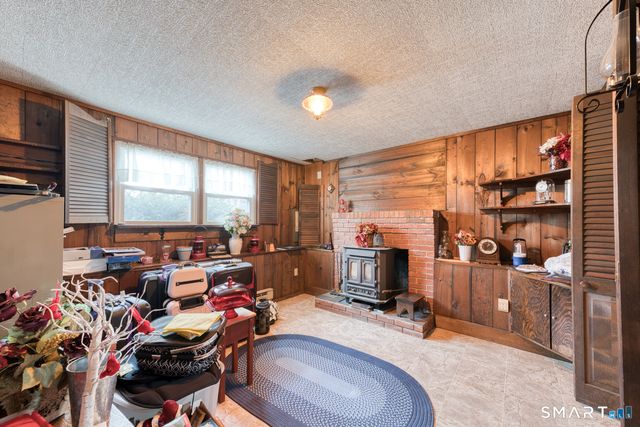 4 Arrow Drive, Plymouth, CT 06786