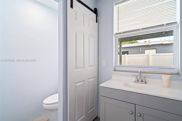 644 SW 7th Ct 0, Hallandale Beach, FL 33009