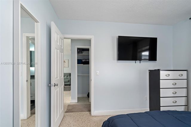 644 SW 7th Ct 0, Hallandale Beach, FL 33009