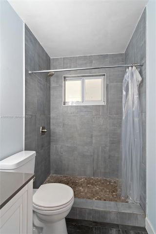 644 SW 7th Ct 0, Hallandale Beach, FL 33009