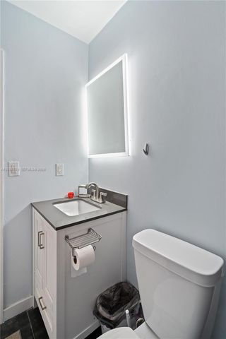 644 SW 7th Ct 0, Hallandale Beach, FL 33009