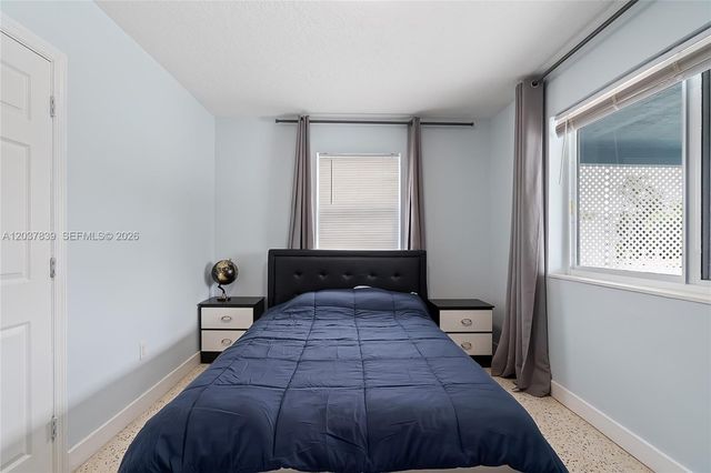 644 SW 7th Ct 0, Hallandale Beach, FL 33009
