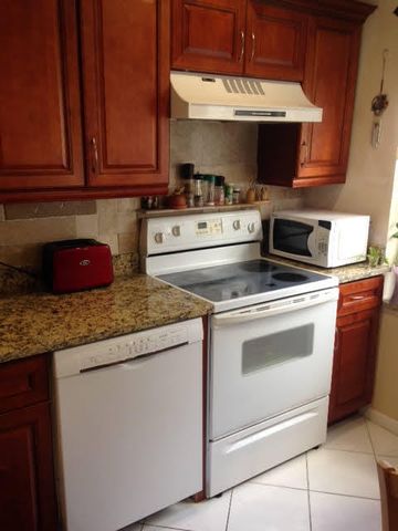 8425 Casa Del Lago C, Boca Raton, FL 33433