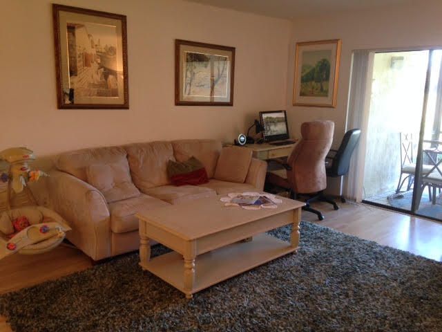 8425 Casa Del Lago C, Boca Raton, FL 33433