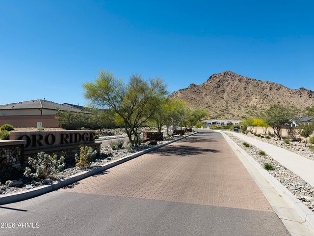 33901 N BORGATA Trail, San Tan Valley, AZ 85144