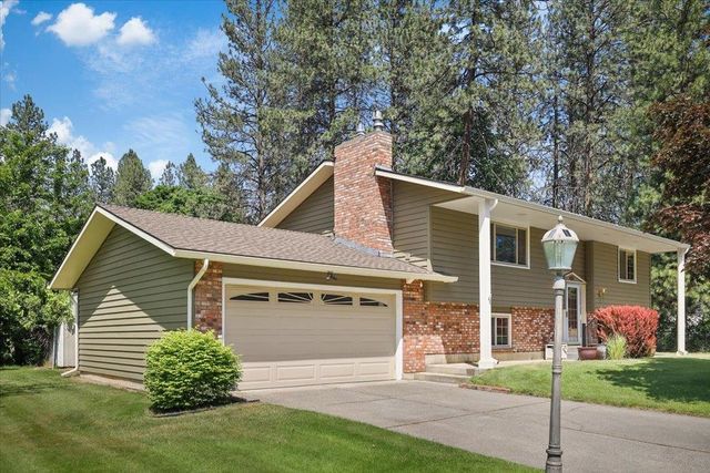 5224 W Pacific Park Dr, Spokane, WA 99208