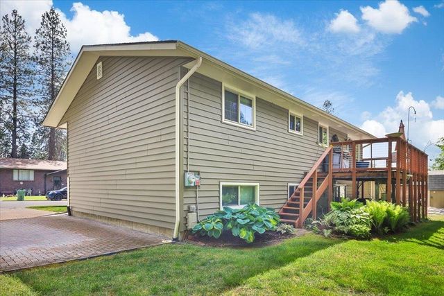 5224 W Pacific Park Dr, Spokane, WA 99208