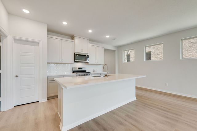 1112 Redcoat Drive, Forney, TX 75126