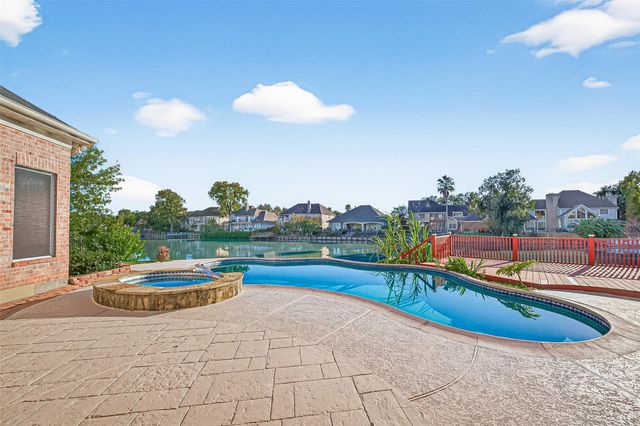 2707 Pond Brook Pl, Missouri City, TX 77459