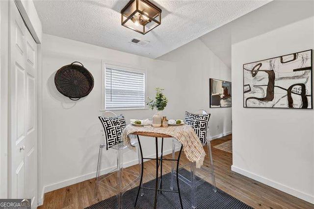 10375 Worthington Hills Manor, Roswell, GA 30076