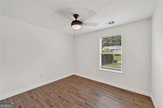 10375 Worthington Hills Manor, Roswell, GA 30076