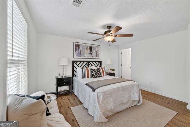 10375 Worthington Hills Manor, Roswell, GA 30076