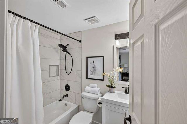 10375 Worthington Hills Manor, Roswell, GA 30076