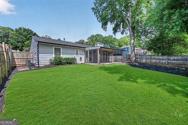 10375 Worthington Hills Manor, Roswell, GA 30076