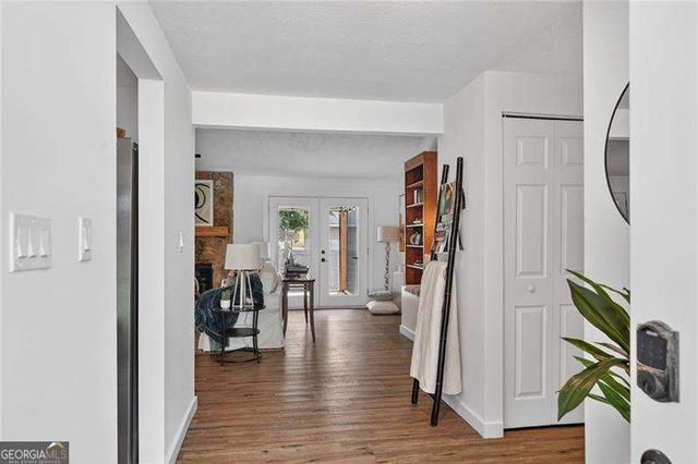 10375 Worthington Hills Manor, Roswell, GA 30076