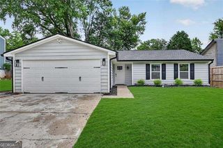 10375 Worthington Hills Manor, Roswell, GA 30076