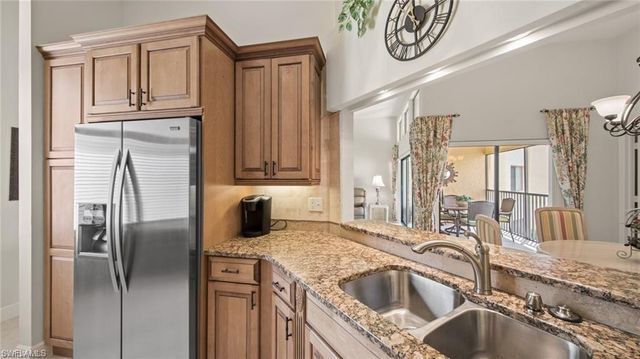577 Beachwalk CIR R202, Naples, FL 34108