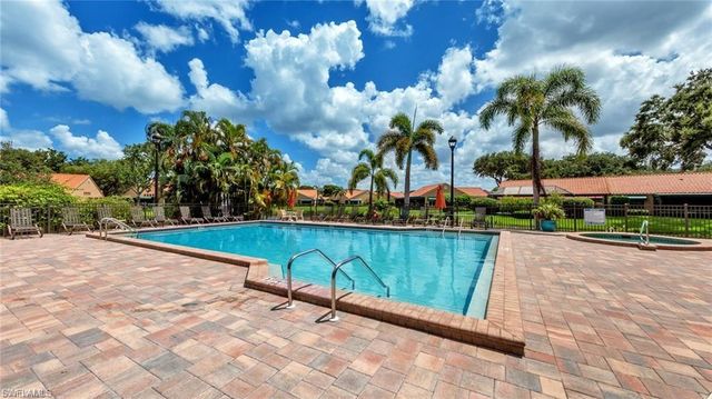 577 Beachwalk CIR R202, Naples, FL 34108