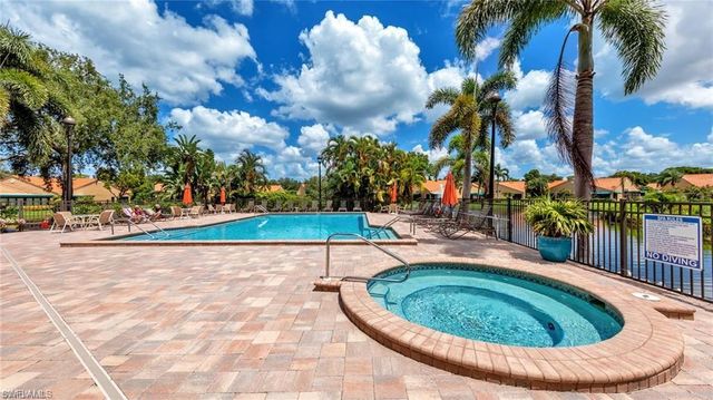 577 Beachwalk CIR R202, Naples, FL 34108