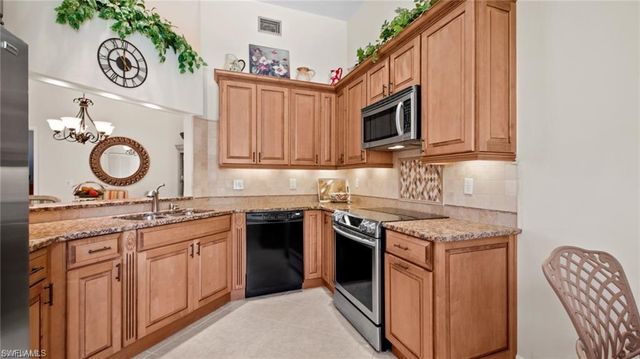 577 Beachwalk CIR R202, Naples, FL 34108