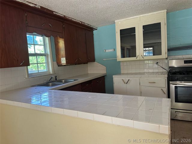 68376 S 315 Road, Wagoner, OK 74467