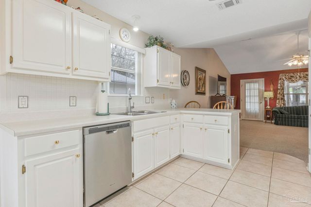 6544 Eagle Crest Dr, Milton, FL 32570