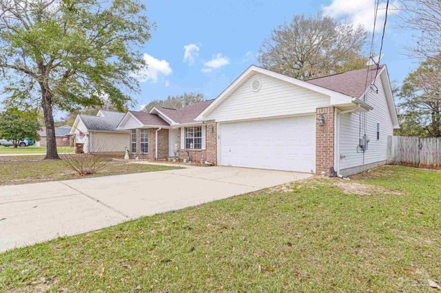 6544 Eagle Crest Dr, Milton, FL 32570