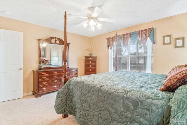 6544 Eagle Crest Dr, Milton, FL 32570