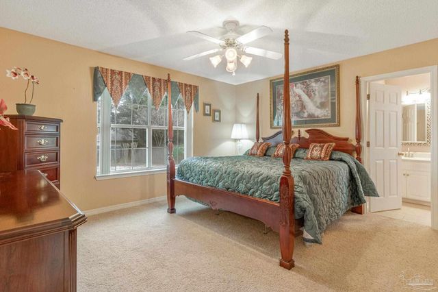 6544 Eagle Crest Dr, Milton, FL 32570