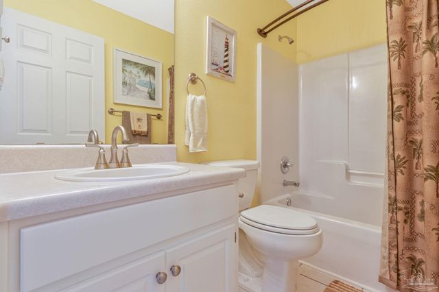 6544 Eagle Crest Dr, Milton, FL 32570