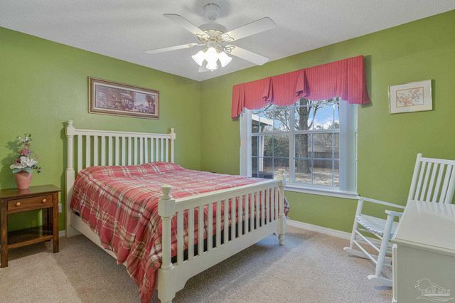 6544 Eagle Crest Dr, Milton, FL 32570