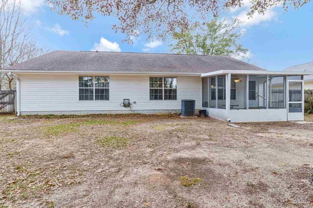 6544 Eagle Crest Dr, Milton, FL 32570