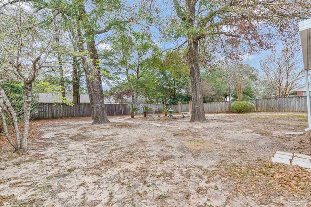 6544 Eagle Crest Dr, Milton, FL 32570