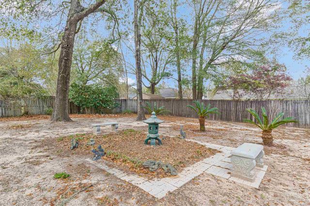 6544 Eagle Crest Dr, Milton, FL 32570