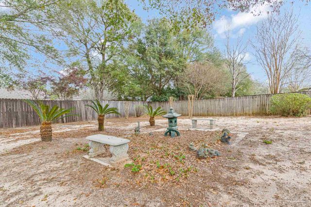 6544 Eagle Crest Dr, Milton, FL 32570