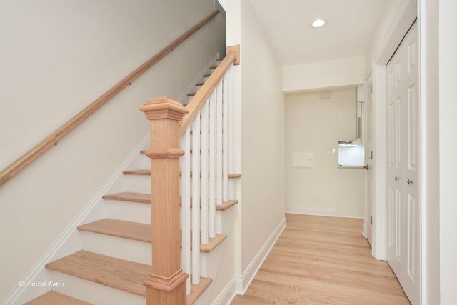 1713 Oak Street, St. Charles, IL 60174