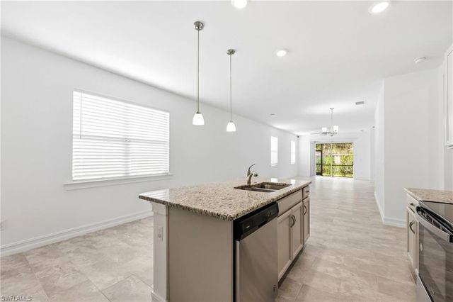 28347 Captiva Shell LOOP, Bonita Springs, FL 34135