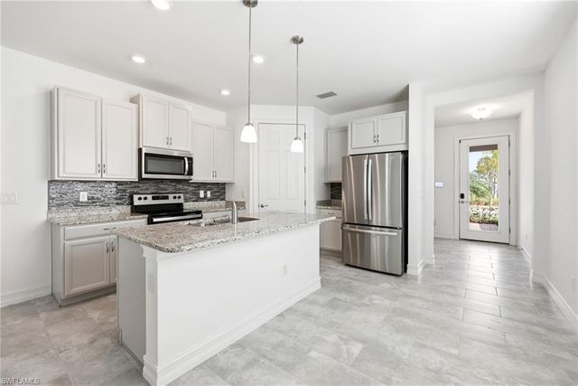 28347 Captiva Shell LOOP, Bonita Springs, FL 34135