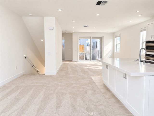 713 Sonia, Irvine, CA 92618
