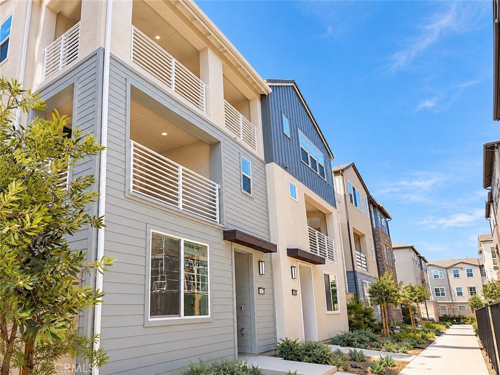 713 Sonia, Irvine, CA 92618