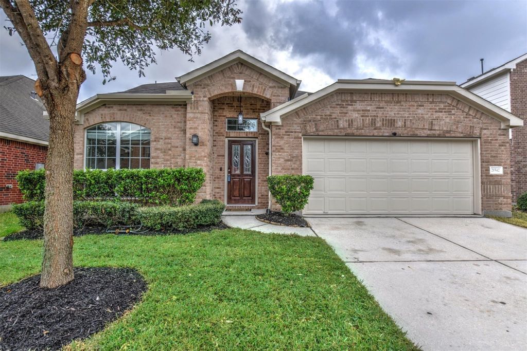 21542 Kings Bend Drive, Kingwood, TX 77339