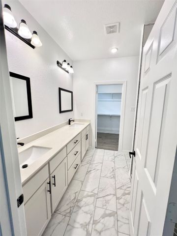 4834 Owenwood Avenue, Dallas, TX 75223