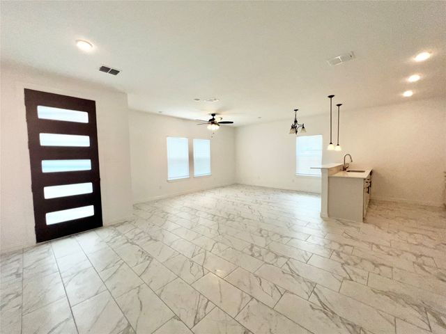 4834 Owenwood Avenue, Dallas, TX 75223