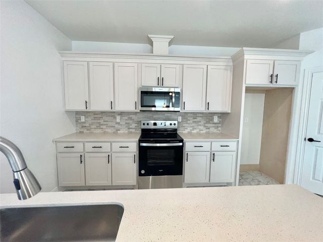 4834 Owenwood Avenue, Dallas, TX 75223