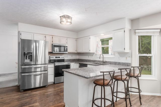 1661 Bendelow Drive, Columbus, OH 43228