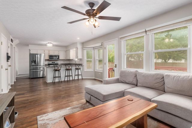 1661 Bendelow Drive, Columbus, OH 43228