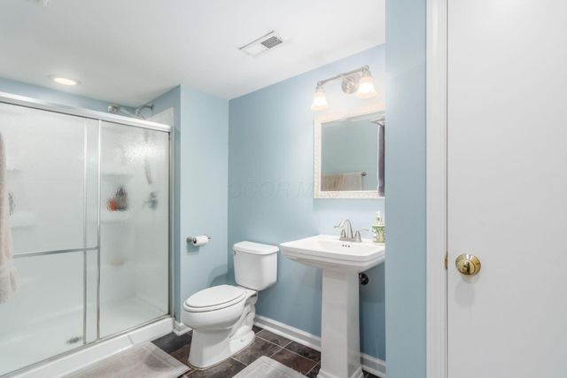 1661 Bendelow Drive, Columbus, OH 43228