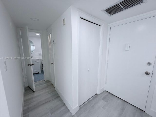 2980 Point East Drive D112, Aventura, FL 33160