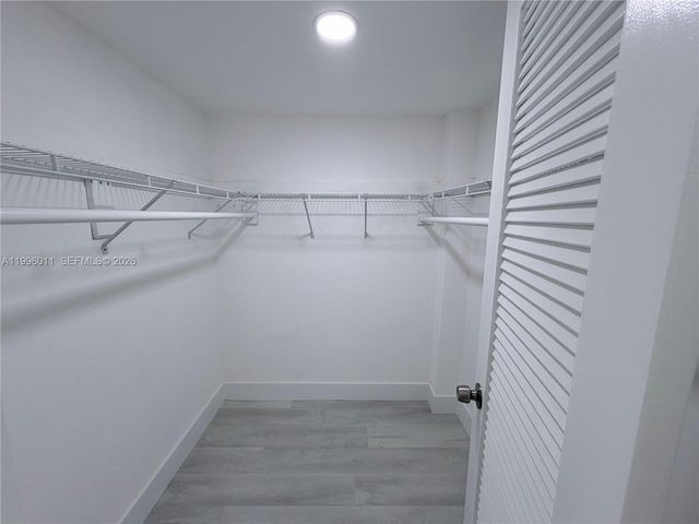 2980 Point East Drive D112, Aventura, FL 33160